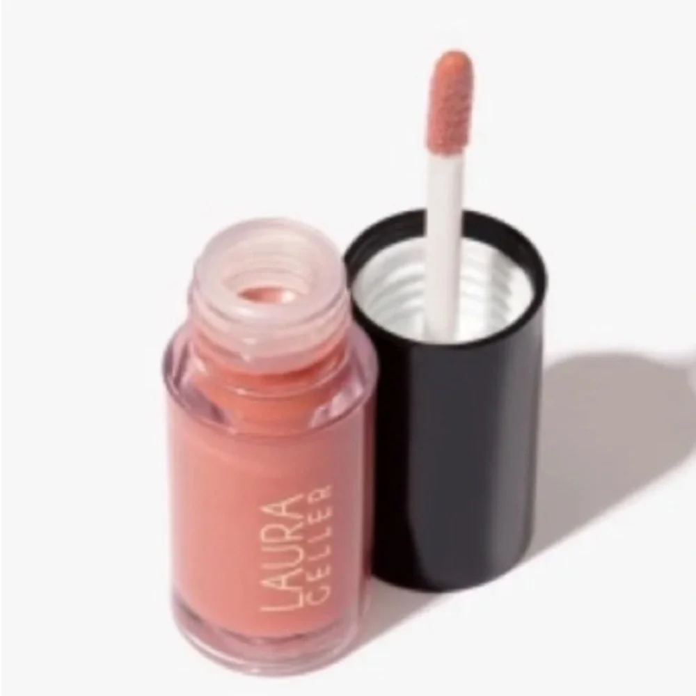 Laura Geller Beauty. - NEW - Treat-n-Go Lip Oil Color: Finish Line